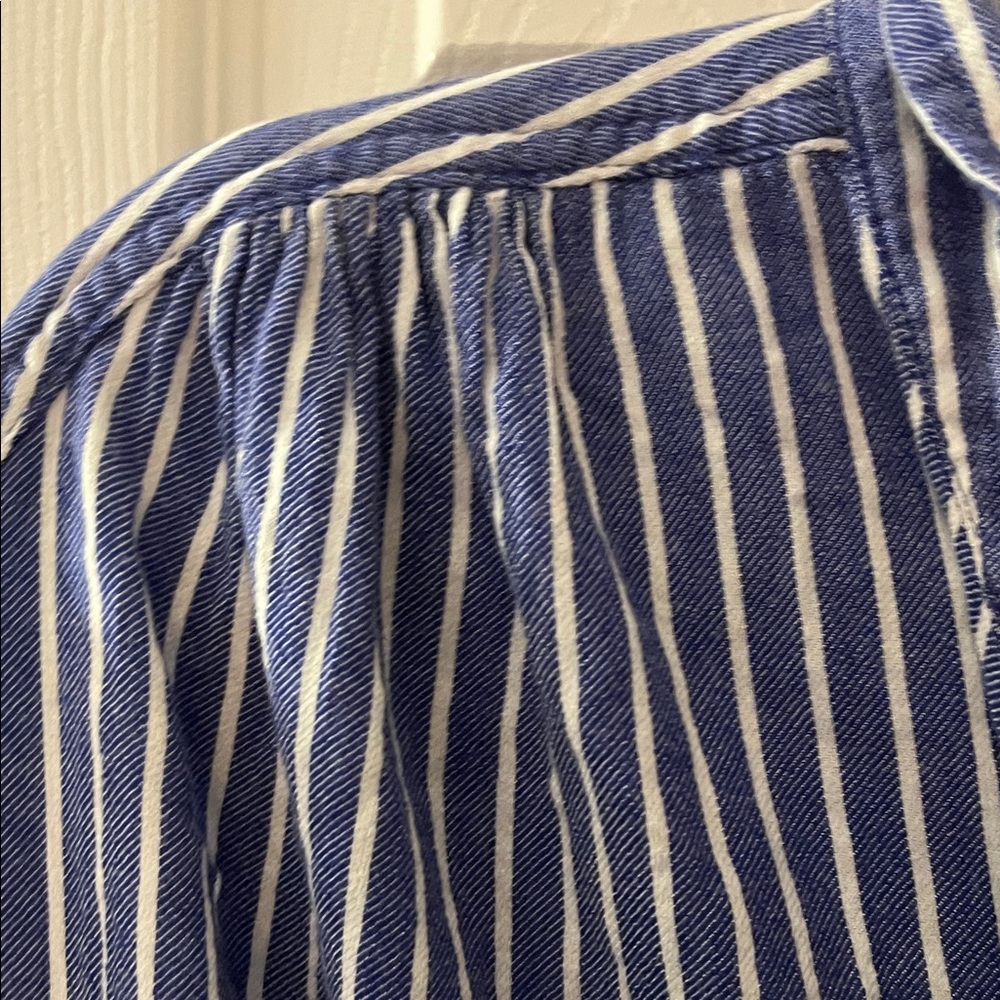 Blue and White Striped Button-Up Shirt - Picture 4 of 4